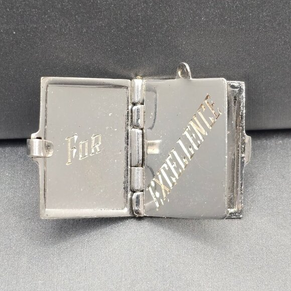 Antique Edwardian Sterling Silver 'Shakespeare' Locket .75" Literary Award - Picture 3 of 11